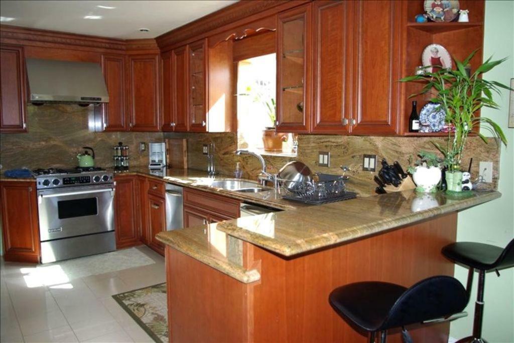 Luxury 5 Bedroom Home Near Sfo Сан-Бруно Экстерьер фото